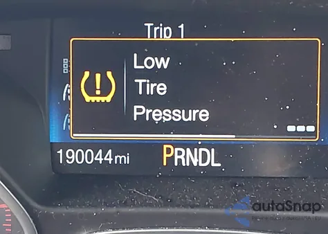 2016 Ford Focus S из США, поврежденный, VIN 1FADP3E23GL298650